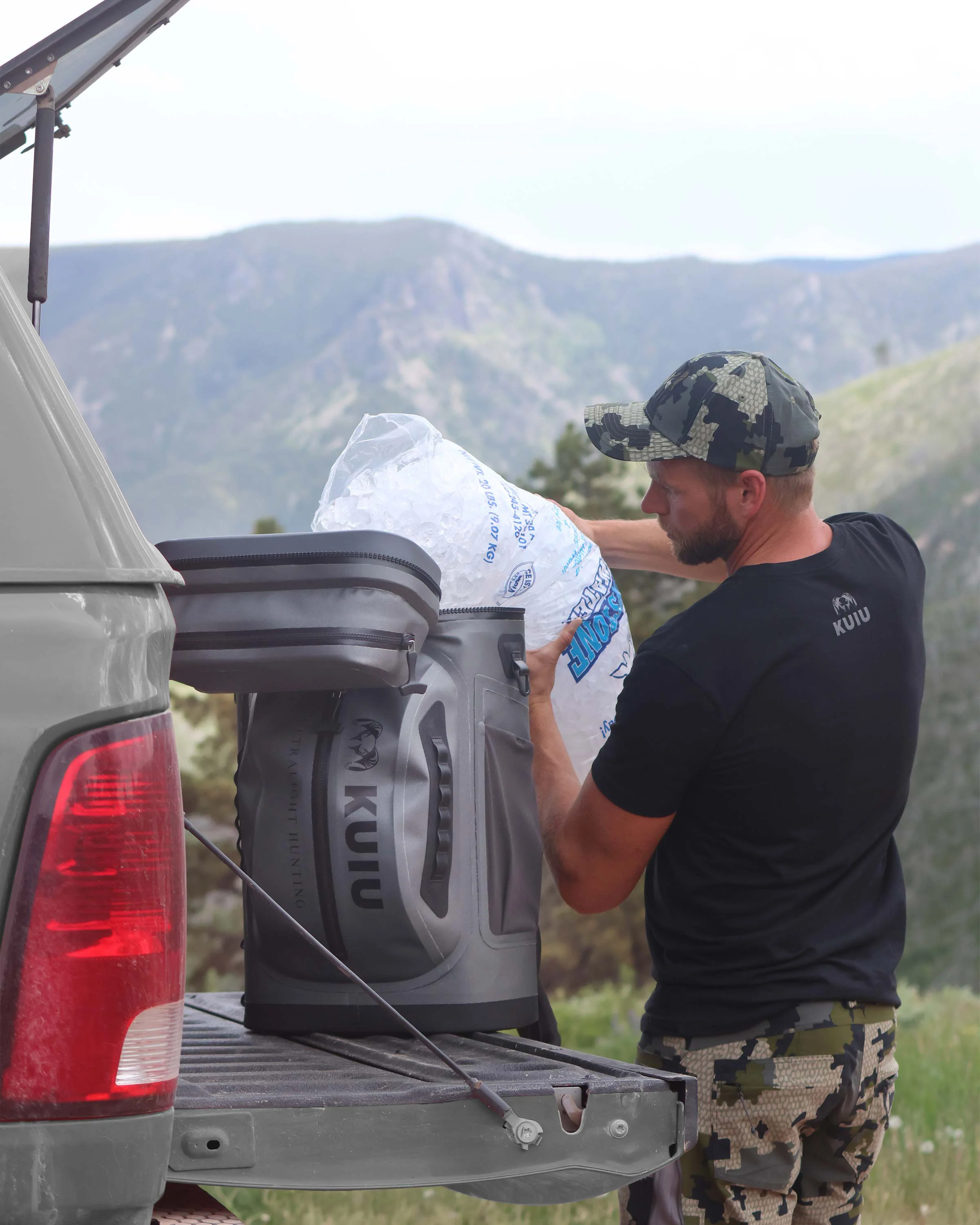 Kodiak 2000 Cooler Backpack | Stone - Image 6